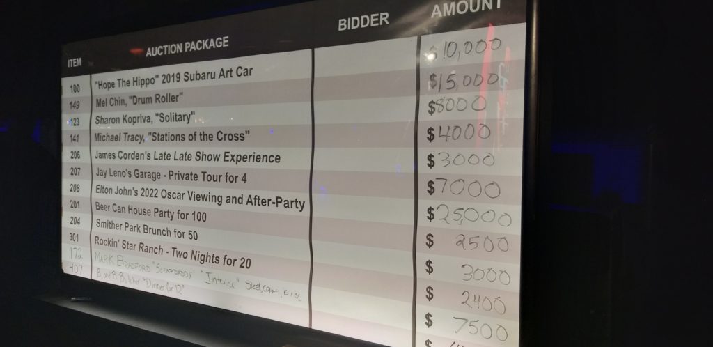 Auction action (Photo by CDA)