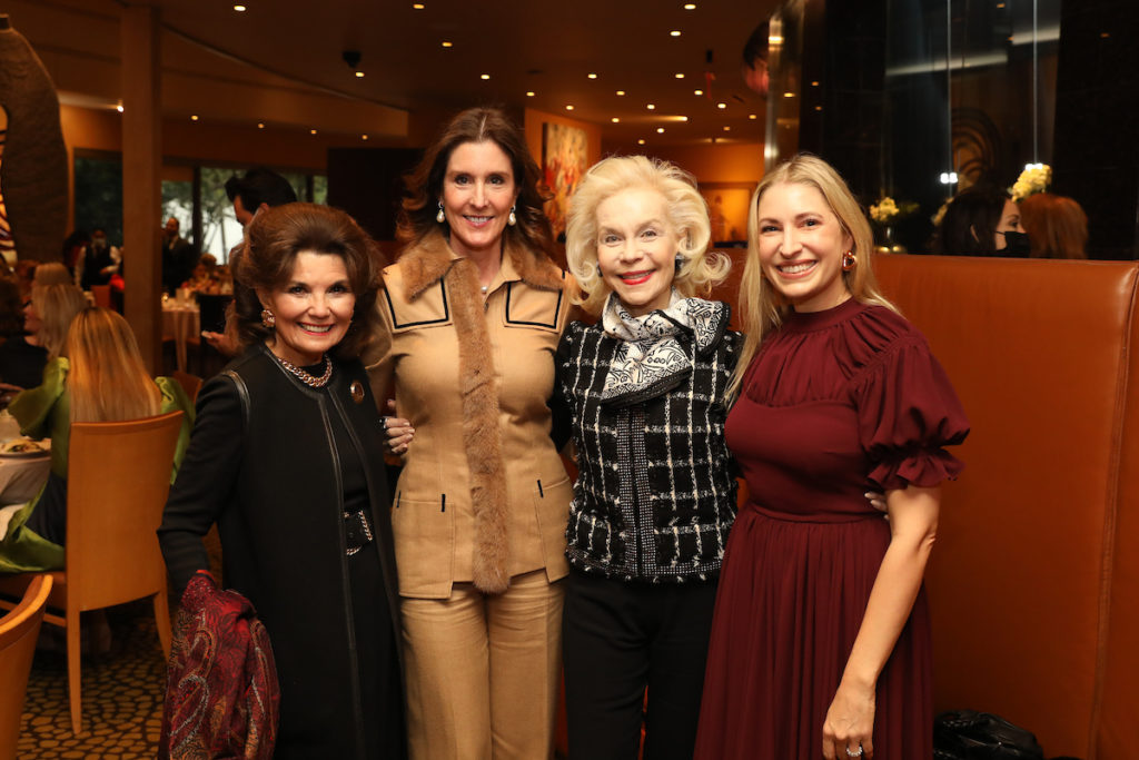 Linda McReynolds, Phoebe Tudor, Lynn Wyatt, Isabel David at the Best Dressed luncheon held at Tony's, benefiting March of Dimes and hosted by Children's Memorial Hermann Hospital. (Photo by Priscilla Dickson)