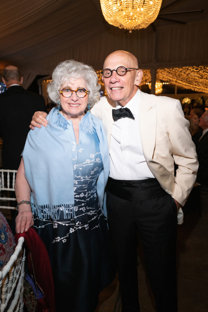 Beverly & Jim Postl at the Houston Zoo 'Black & White Ball' (Photo by Daniel Ortiz)