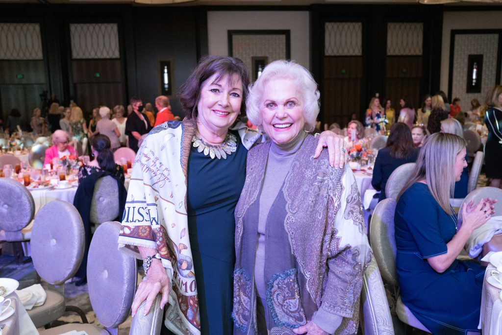 Cathy Cleary, Nancy Ames at the Power of Literacy luncheon. (Photo by Daniel Ortiz)