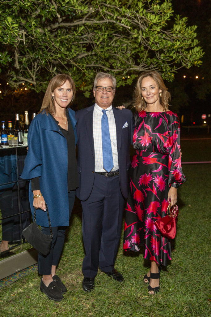 Debbie Hurwitz, John Cary, Renee Lewis at The Menil Collection Party in the Park. (Photo by Jenny Antill )