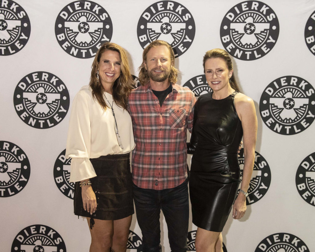 Diana Hamilton, Dierks Bentley, Heather Russell (Photo by Tamytha Cameron   )