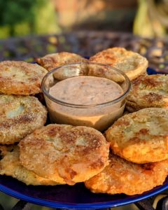 Dusty Biscuit – fried green tomatoes with Creole remoulade sauce