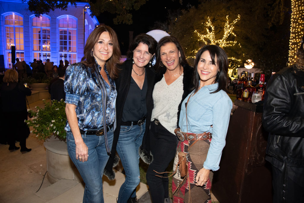 Laura Mudd, Karen Thompson, Deanna Barton, Maria Bush at the Houston Police Department True Blue Gala (Photo by Alexander's Fine Portrait Design)