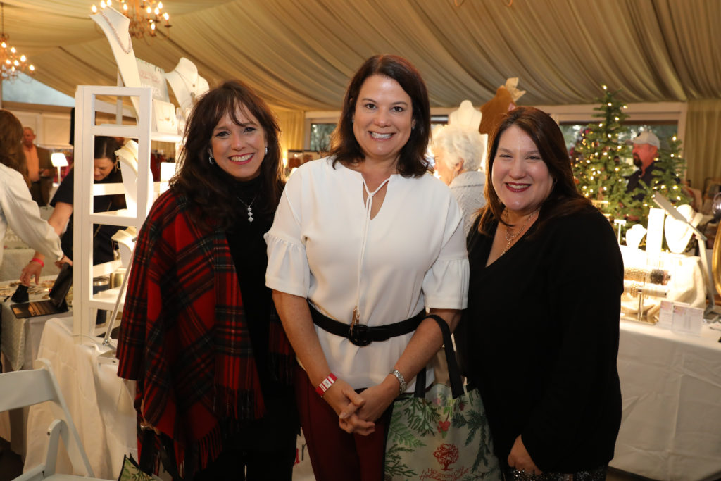 Paula Winter, Courtney Vandiver, Andrea Stewart at The Clubs at Houston Oaks Holiday Market (Photo by Priscilla Dickson)
