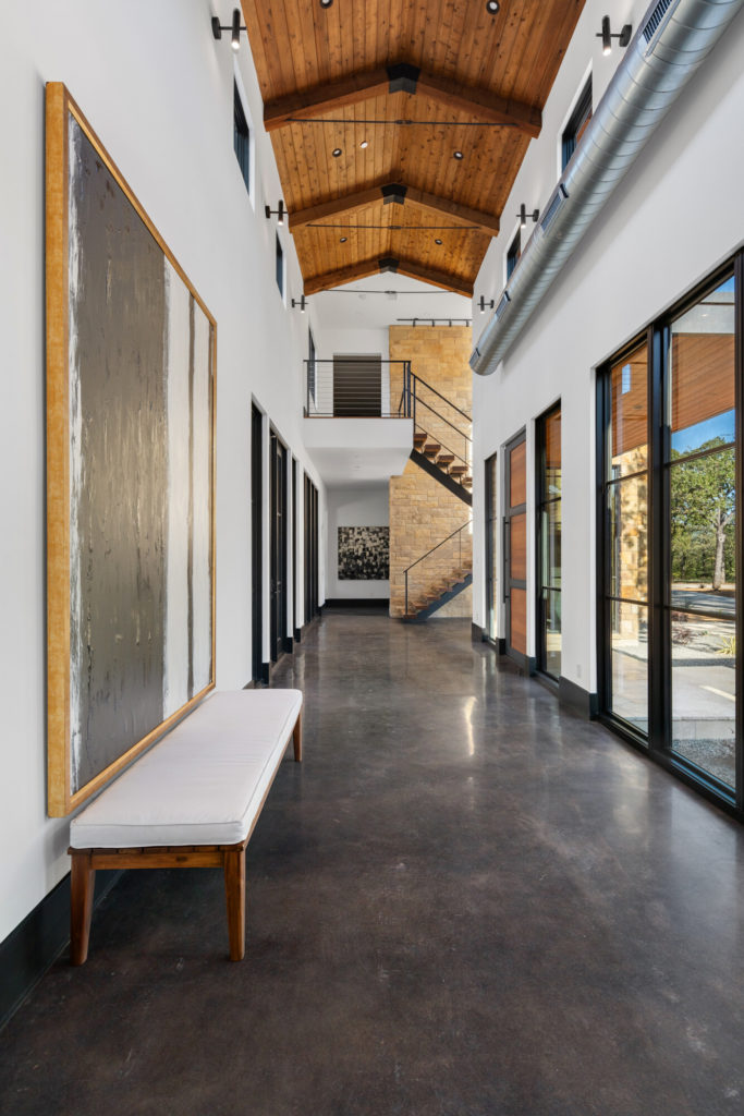 Main house brings modern to life on the range. Photos courtesy of Zach Spross, for Douglas Elliman.