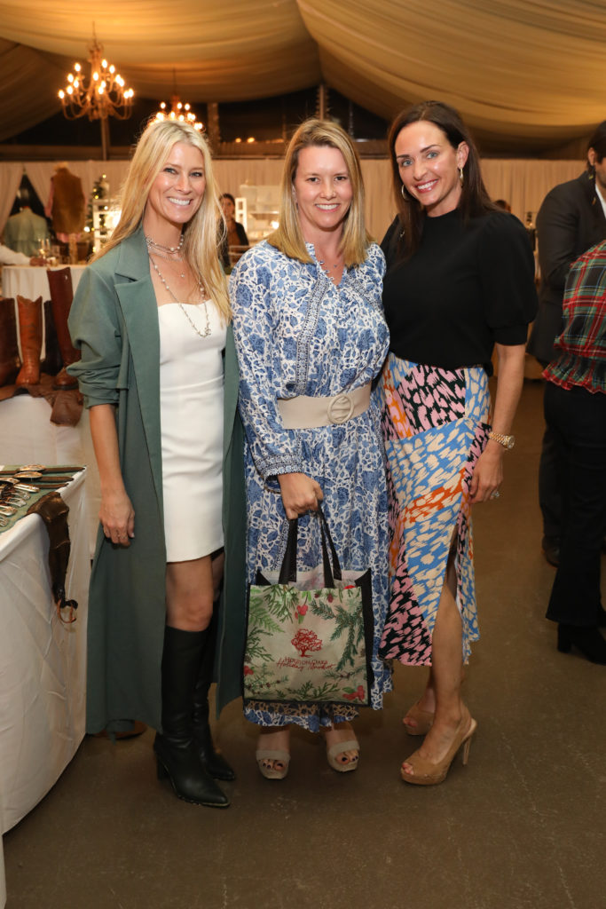 Stacey Crenshaw, Jenna Junell, Trish Kyle at The Clubs at Houston Oaks Holiday Market (Photo by Priscilla Dickson)