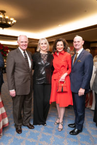 09-Dick & Susan Hansen and Betty & John Hrncir (Photo by Daniel Ortiz)