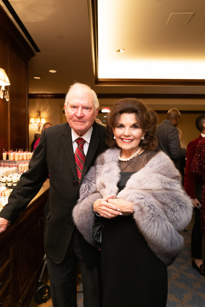 Dr. Walter & Linda McReynolds at the Houston Social Book Houston Treasures evening held at The Houstonian (Photo by Daniel Ortiz)