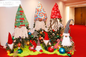 'It Takes A Village' by Alisa Staggs of Holli Day Décors at the Alley Theatre 'Deck the Trees' evening (Photo by Priscilla Dickson)