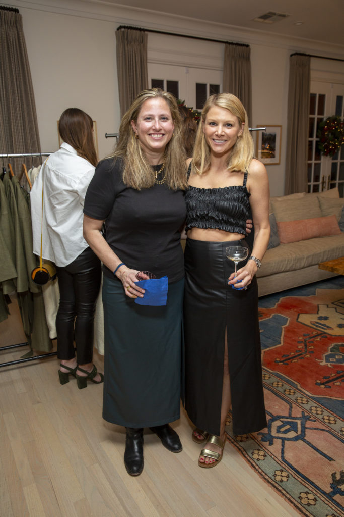 Caroline Negley and Rebecca Harte in Soft Animal (Photo by Jenny Antill)