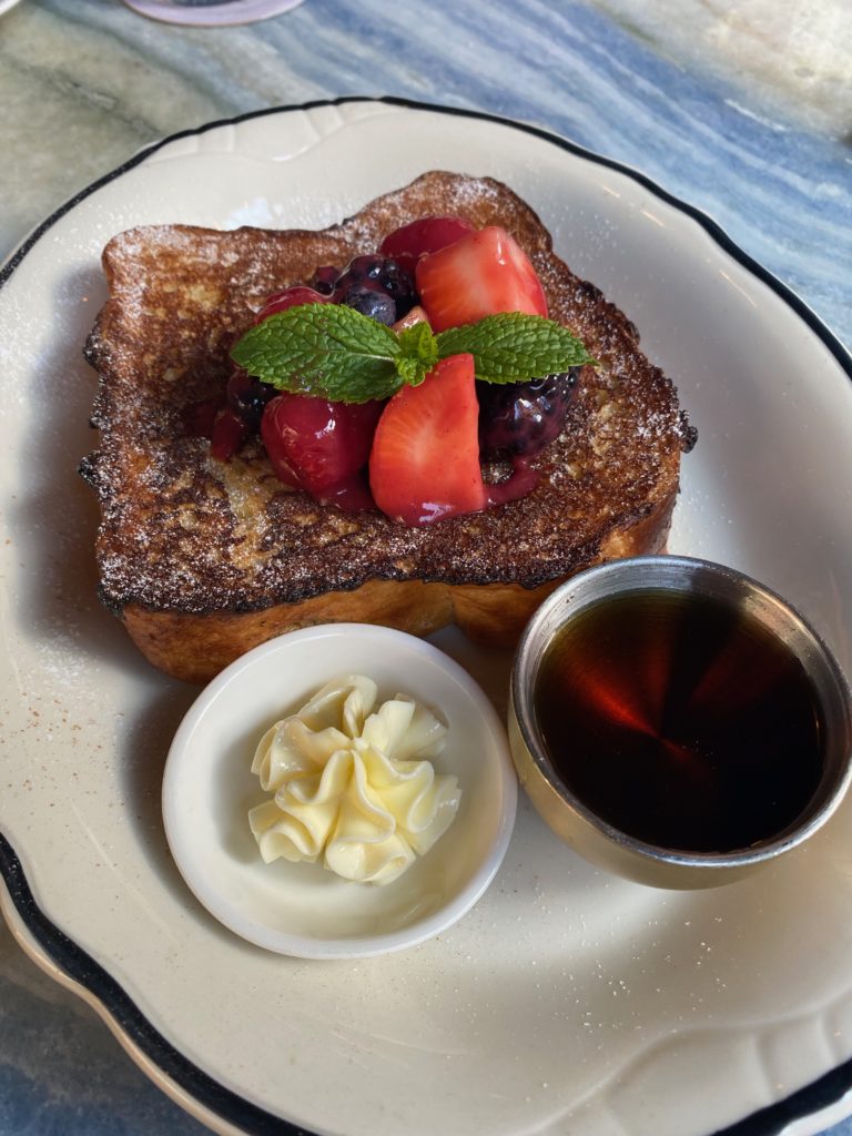 The remarkable Crème Brulée French Toast on the brunch menu at Gratify (Photo by Shelby Hodge)