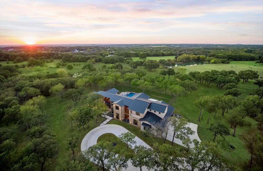 Suzanne-Rockgate 1200-Photo 7 (Photo by Zach Spross Photography for Douglas Elliman)