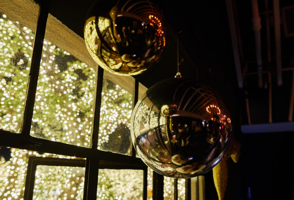 The bright and sparkling holidays at Bistro 31 (Photo by Jonathan Zizzo)