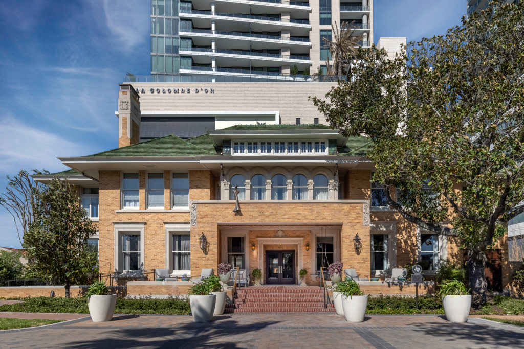Steve Zimmerman and his son, Daniel Zimmerman, receive a Preservation Houston Gold Brick Award for restoring La Colombe d'Or aka W.W. Fondren Mansion (1923) in Montrose (Photo by Tarick Foteh)