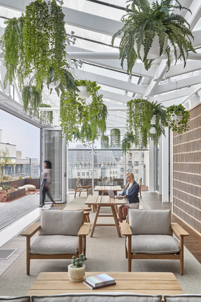 Winning Entry: Commercial Design – Office, Theater, Spiritual or Public Space, Boston Consulting Group, Gensler. (Photos Garrett Rowland)