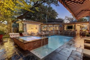 img-32 (Photo by TK Images)