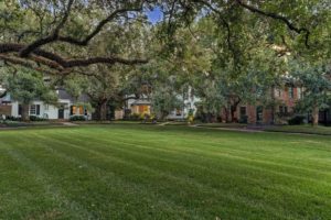 The home at 1821 Sharp opens to a meadow shared with other residents. (Photo by TK Images)