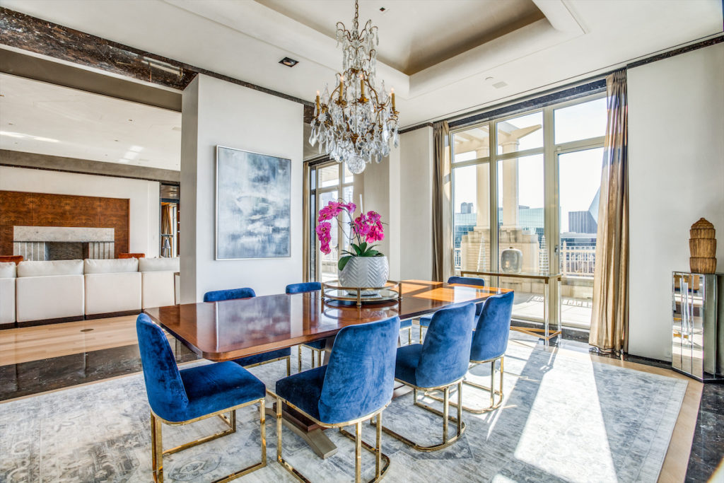 Dine with a view. (Photo by Shoot2Sell for Douglas Elliman)