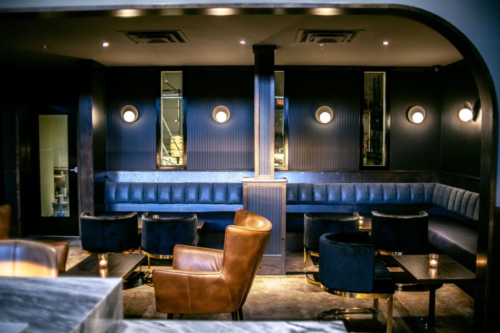 Blackland Distillery's swank interior - touch of 20s class.