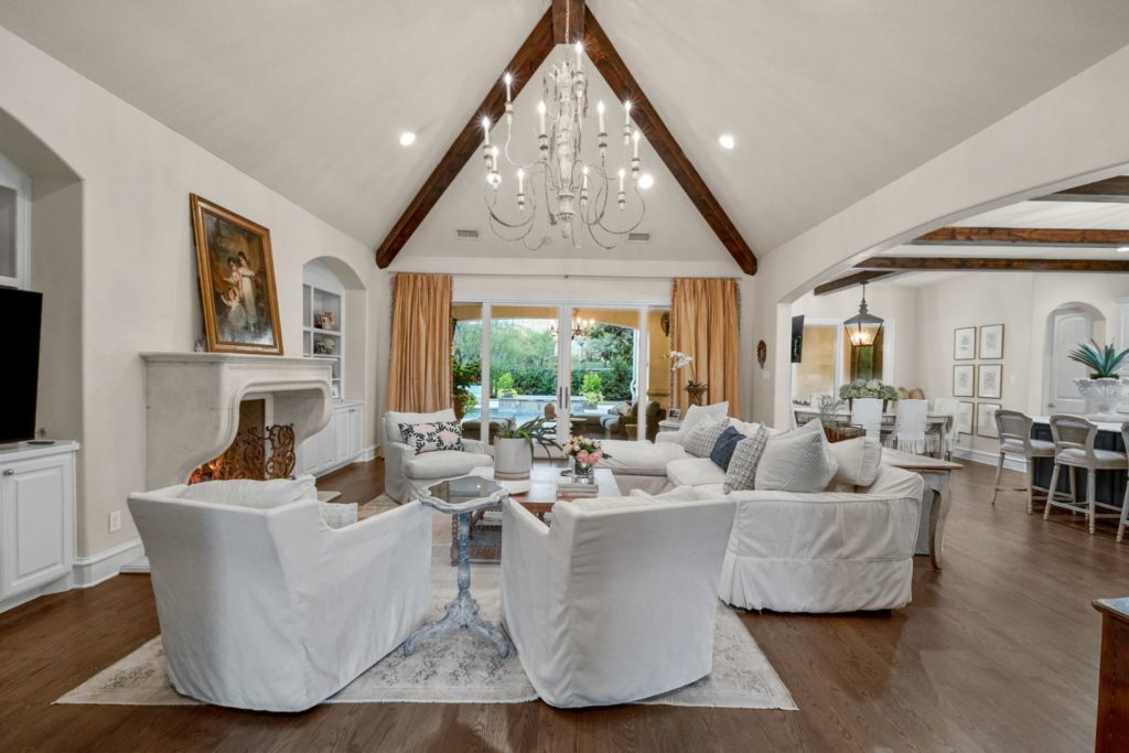 4645 St Benet - vaulted ceilings with wood beams in the main living room.