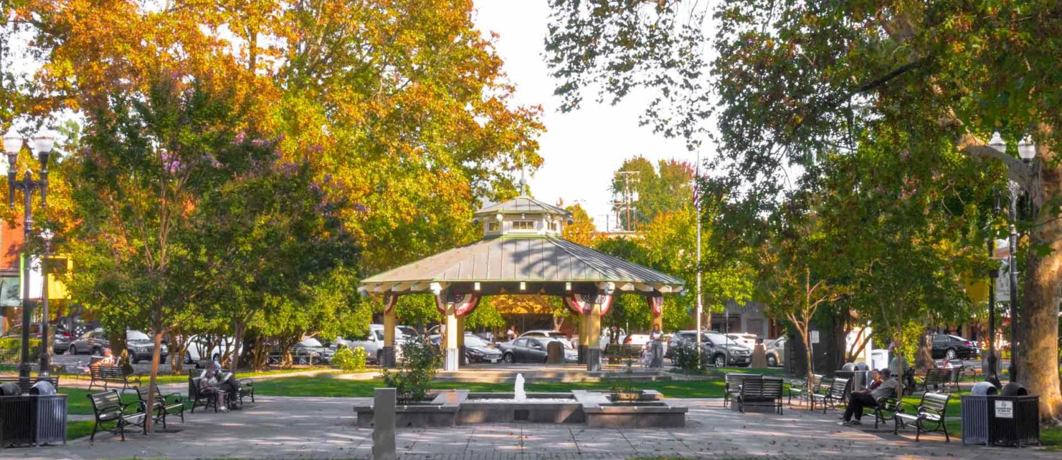 Healdsurg Town square