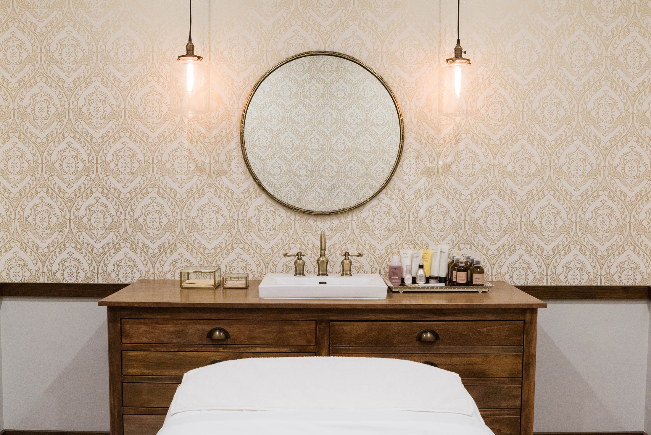 vivians boutique spa