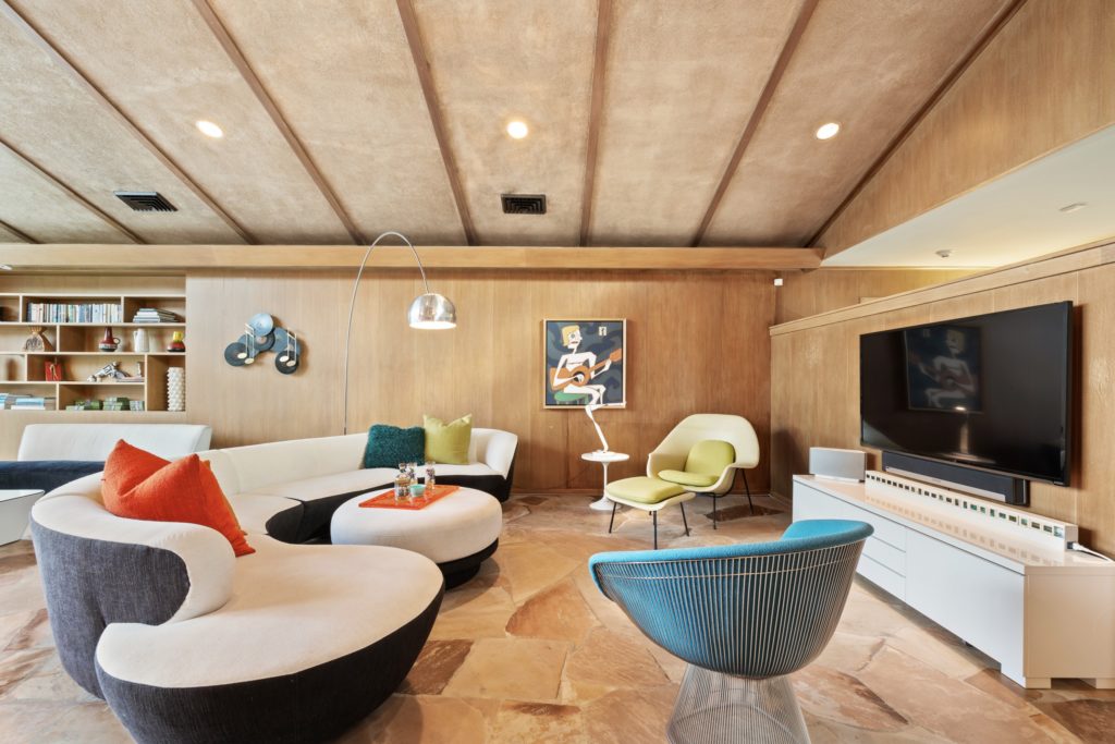 The mid-century modern time-capsule dwelling at 2430 Maroneal Street in Old Braeswood (Photo by Josh Gremillion Photography)