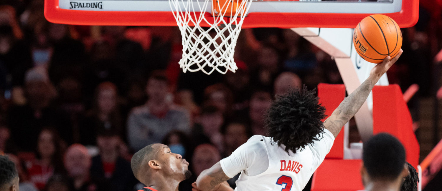 University of Houston Cougars men’s basketball team defeated the SMU Mustangs