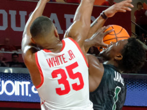 University of Houston Cougars men’s basketball team defeated the Tulane Green Wave, Wednesday night at the Fertitta Cente