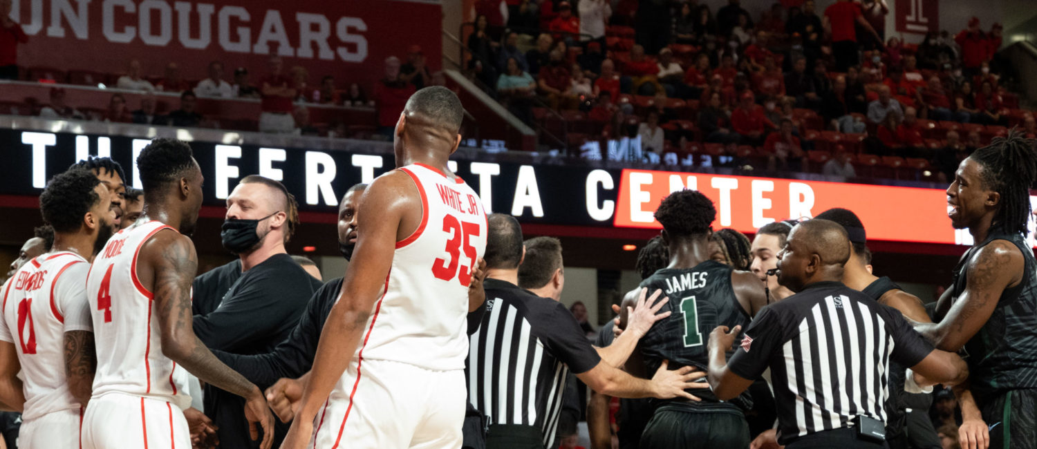 University of Houston Cougars men’s basketball team defeated the Tulane Green Wave, Wednesday night at the Fertitta Cente