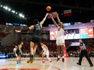 University of Houston Cougars men’s basketball team defeated the Tulane Green Wave, Wednesday night at the Fertitta Cente