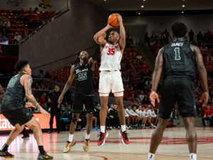 University of Houston Cougars men’s basketball team defeated the Tulane Green Wave, Wednesday night at the Fertitta Cente