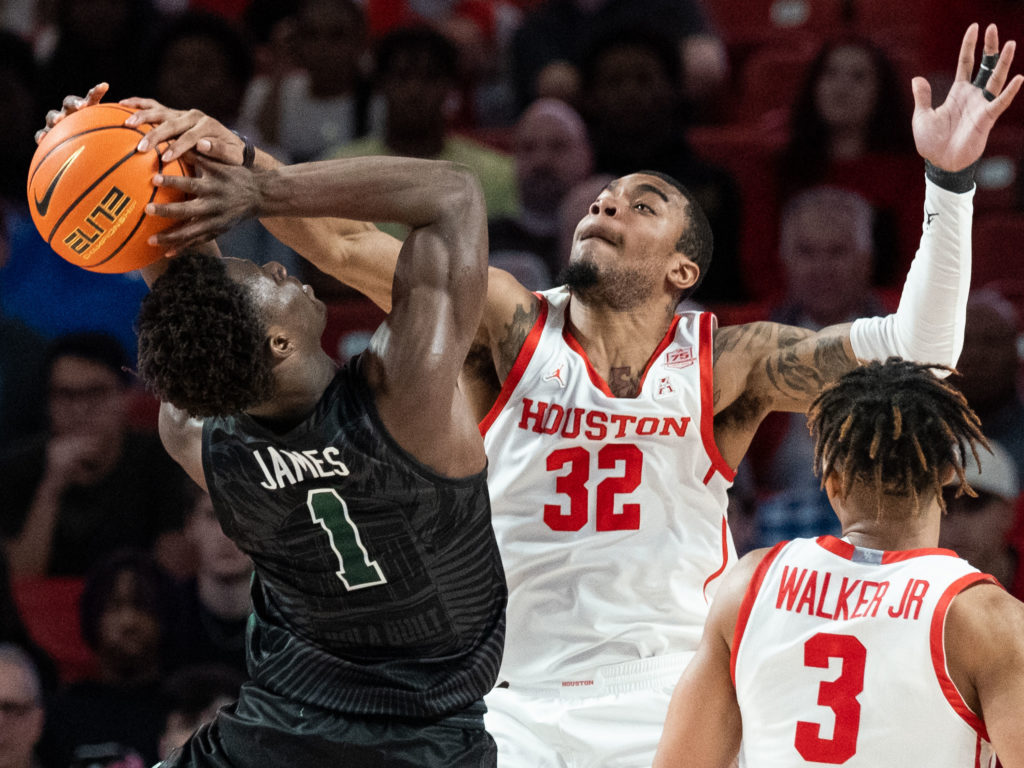 Reggie Chaney. brings it on defense. You have to in Kelvin Sampson's UH program. (Photo by F. Carter Smith)