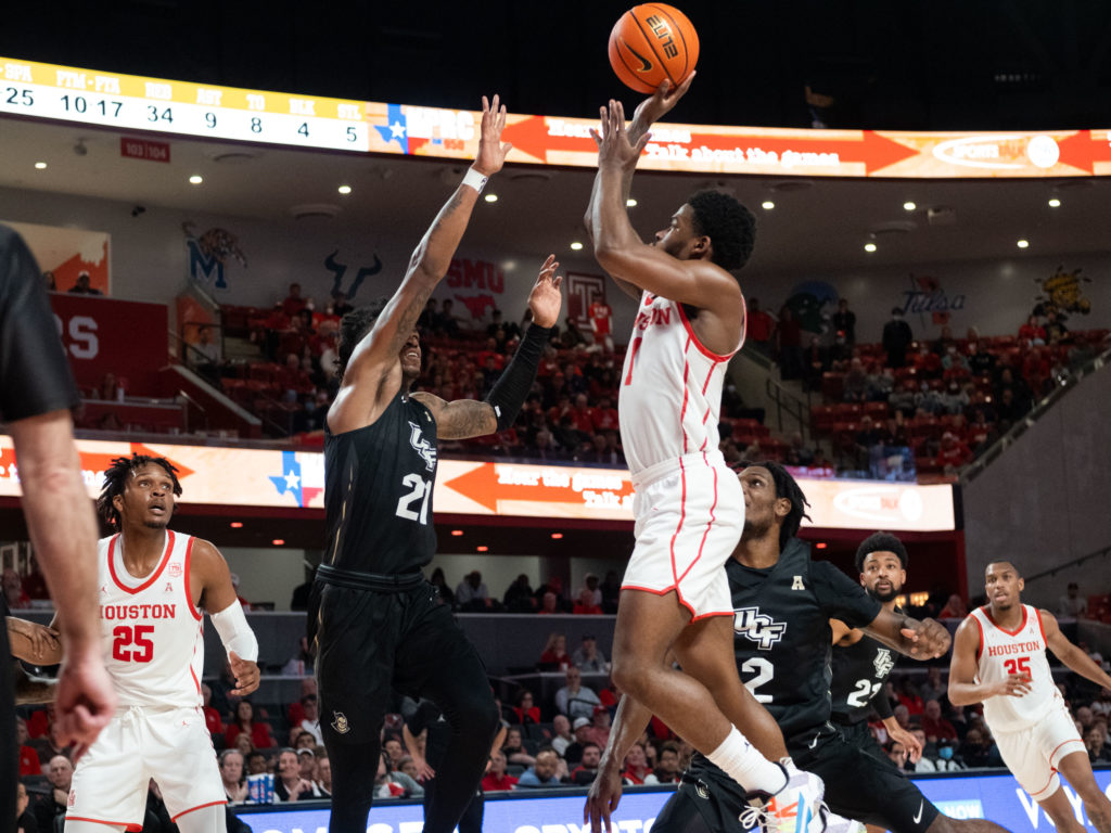 University of Houston guard Jamal Shead has turned his floaters into a very effective shot. (Photo by F. Carter Smith)