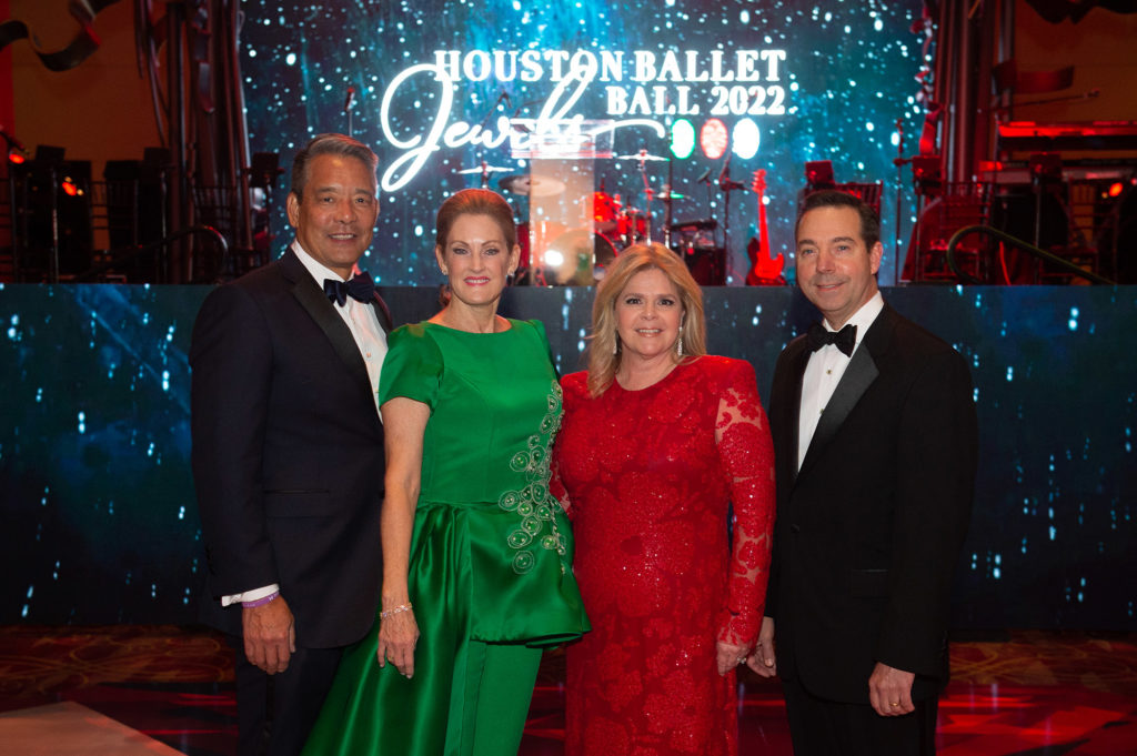 Houston Ballet Ball chairs Frank & Stephanie Tsuru and Kelli Weinzierl with ballet executive director Jim Nelson. (Photo by Wilson Parish)