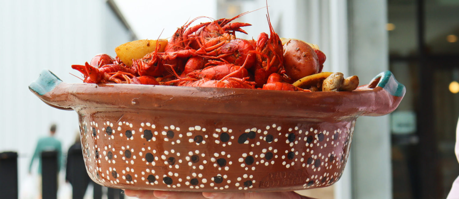 It’s crawfish season and the spanking new Wild Oats in the Houston Farmer’s Market is boiling them up for the Sunday buffet.