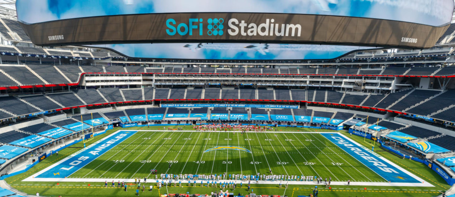SoFi Stadium’s Samsung infinity screen leaves quite an impression.