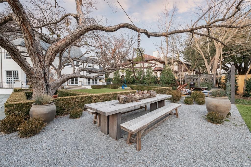 Outside Garden sourced ideas from Thomas Jefferson’s Monticello property for their Kips Bay area. (Photo by Costa Christ Media)