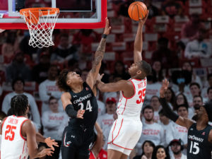 University of Houston Cougars basketball team clinched the American Athletic Conference crown with a win over Cincinnati, 71-53 at the Fertitta Center