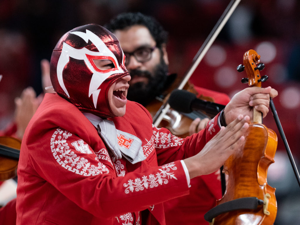 You never know what you'll be able to see at a UH basketball game. (Photo by F. Carter Smith)