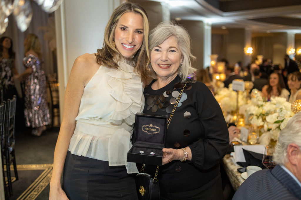 Ilona Carson, Libby Cook (Photo by Katy Anderson)