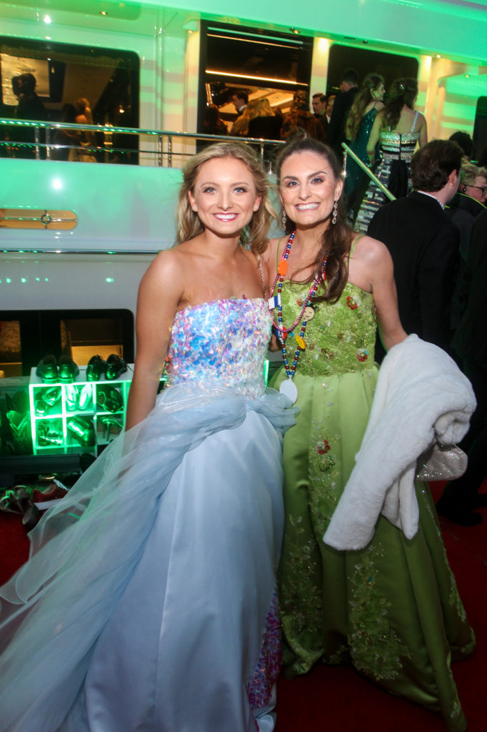 Duchesses Madison Morton, Lexie Koehler at San Luis Salute. (Photo by Gary Fountain)