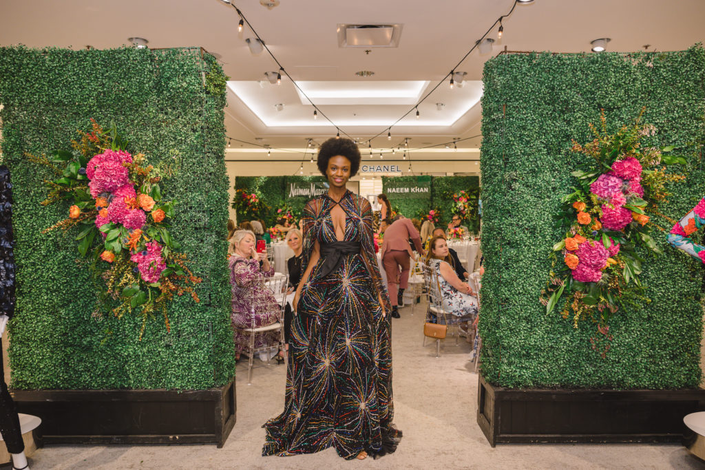 Naeem Khan evening gown with fireworks embroidery. (Photo by Johnny Than)
