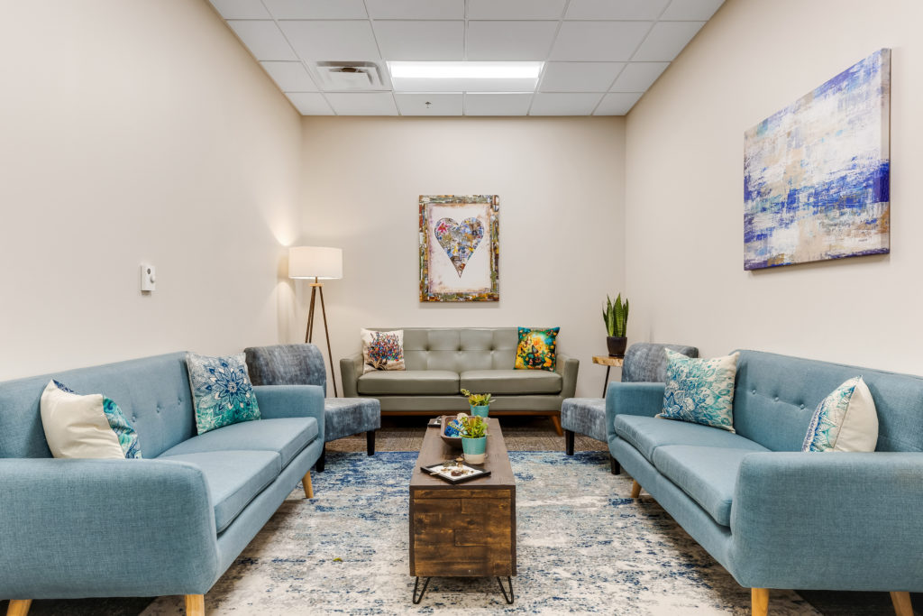 Newport’s Dallas program also offers extensive therapy options.