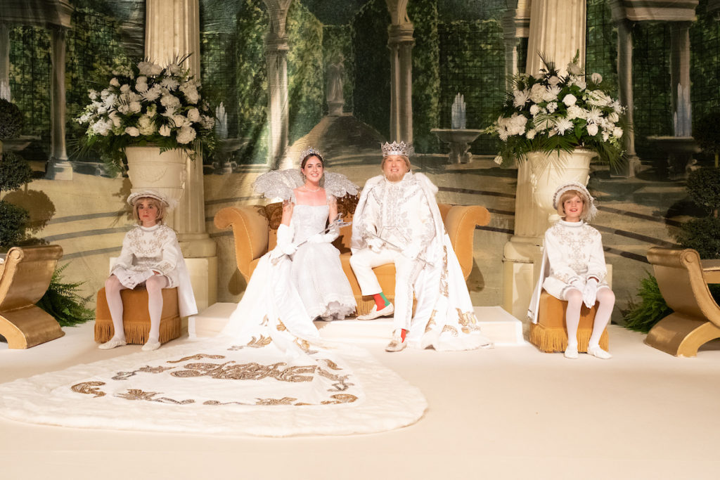 Queen of Hermes Ana Luisa Rodriguez, King of Hermes Franco Valobra at the court presentation in the Hyatt Regency New Orleans. (Photo by Daniel Ortiz)