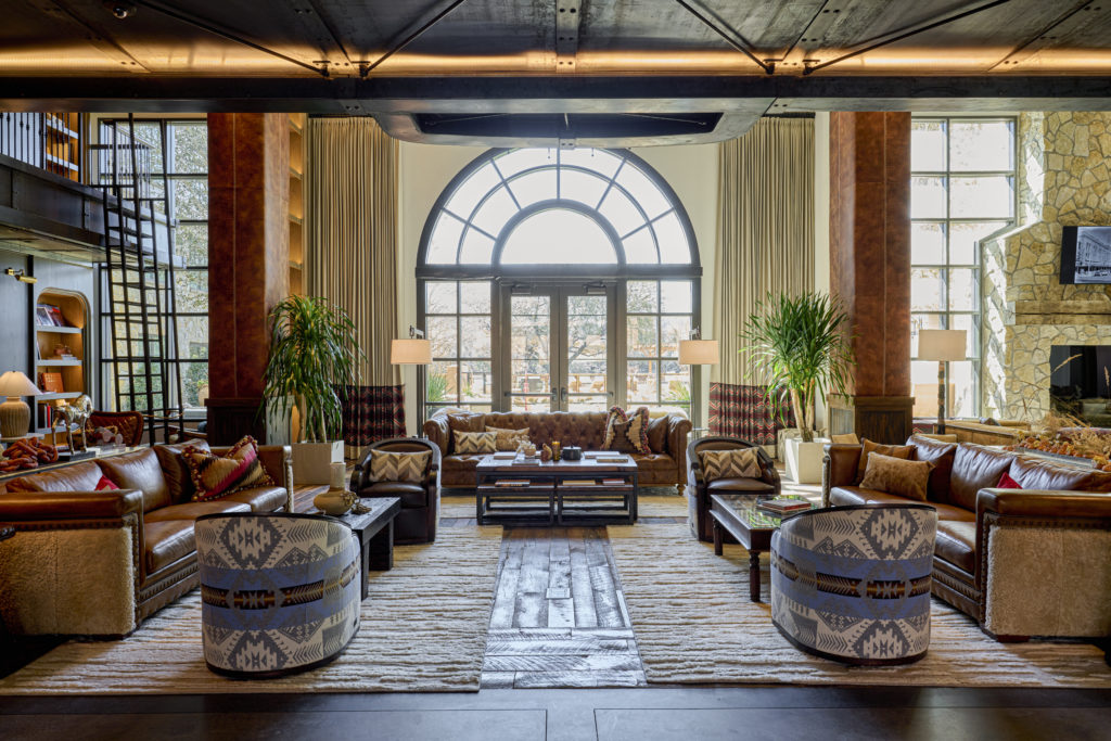 The lobby (Photo by Hotel Drover)