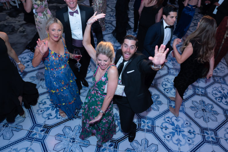 Houston's Coolest Young Professionals Gather Forces For The Children's