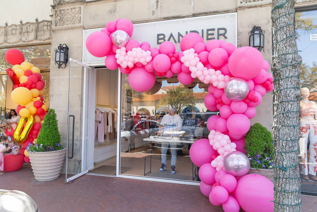 A balloon display at Bandier.  (Photo by Grant Miller)
