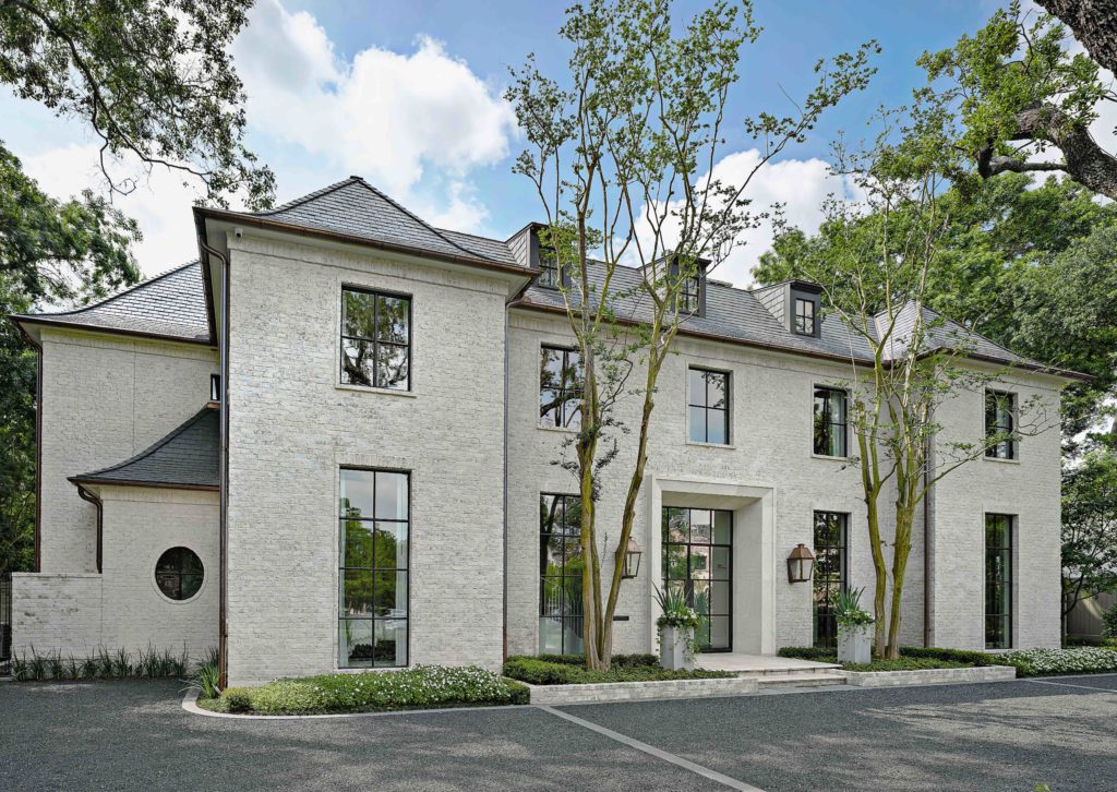 Shadywood: Residential Architectural Design Over 3,500 Square Feet, Cusimano Architect. (Photo Zac Seewald)